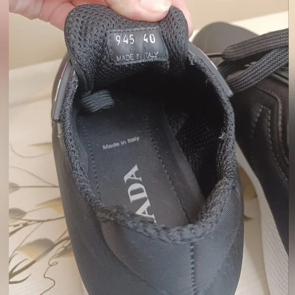 PRADA SNEAKERS WOMEN'S size 40 IT 9 USA - Picture 2 of 10